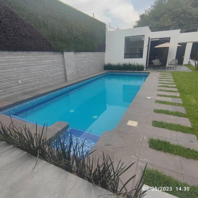 فيلا Casa Familiar Con Alberca Privada Climatizada غوادالاجارا المظهر الخارجي الصورة